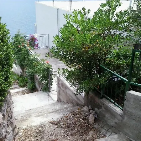 By The Sea Pisak, Omis - 16411 Mimice