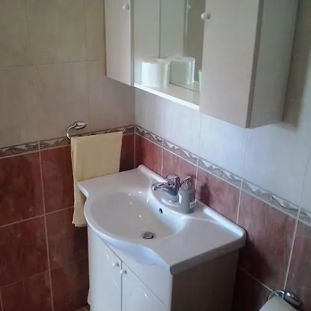 By The Sea Pisak, Omis - 16411 Apartment *